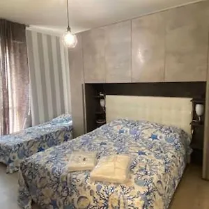 Apartamento Nene Al Mare Con Posto Auto Wifi E Idromassaggio